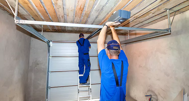 Garage Door Opener Technician in Los Gatos, CA